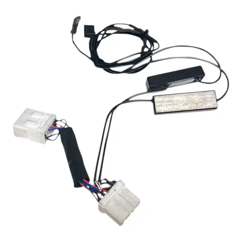 CUSTOM DYNAMICS - ADAPTER MICRO DUAL AMBWHT Must-Have